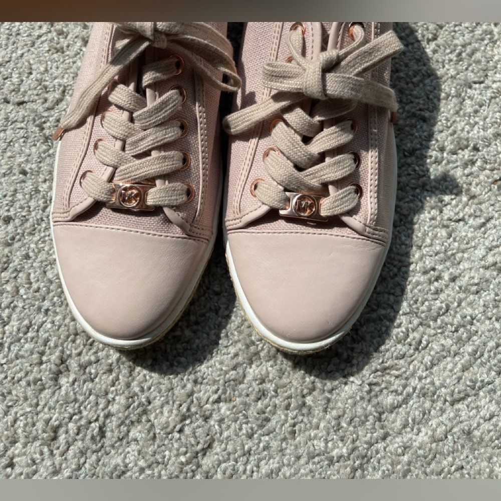 MK Kristy Slides Lace up Casual Shoes.EUC Mauve Pink with Copper accents.